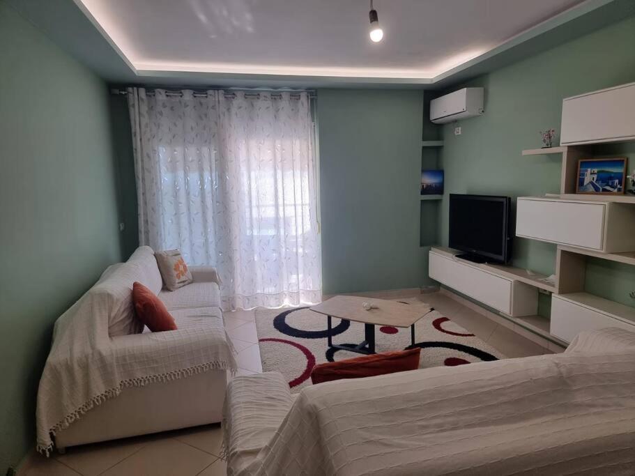Two Suns Apartament Sarande Bagian luar foto