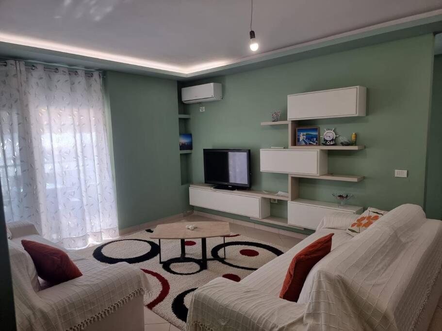 Two Suns Apartament Sarande Bagian luar foto