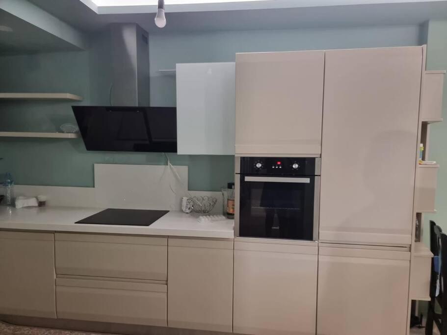 Two Suns Apartament Sarande Bagian luar foto