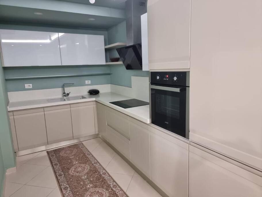 Two Suns Apartament Sarande Bagian luar foto