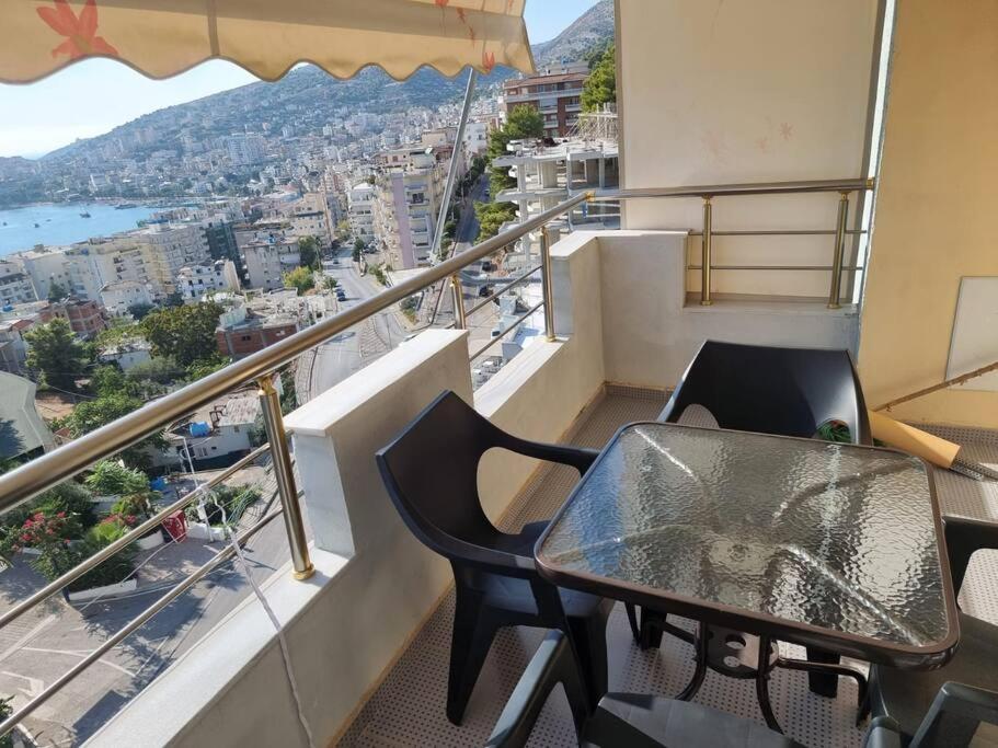 Two Suns Apartament Sarande Bagian luar foto