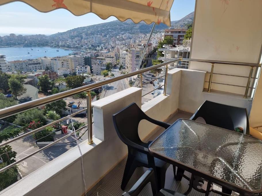 Two Suns Apartament Sarande Bagian luar foto