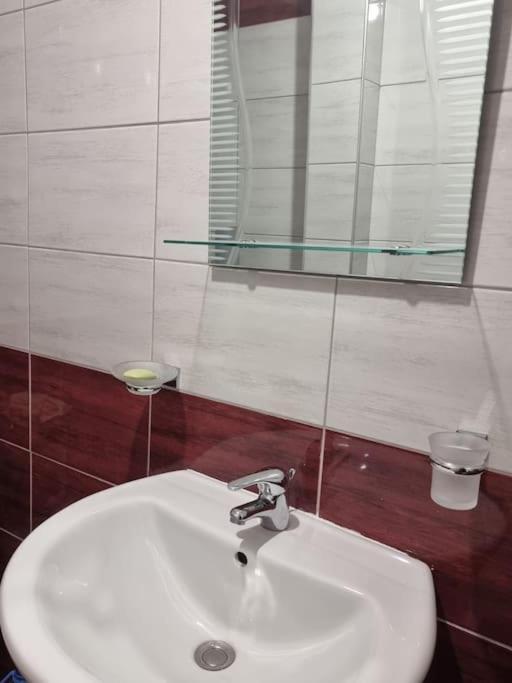 Two Suns Apartament Sarande Bagian luar foto