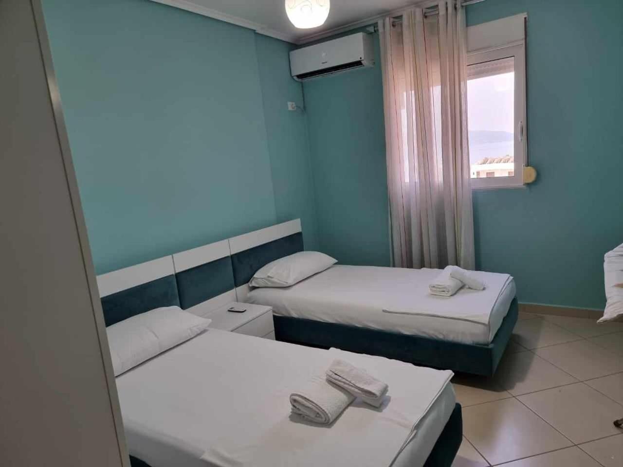 Two Suns Apartament Sarande Bagian luar foto