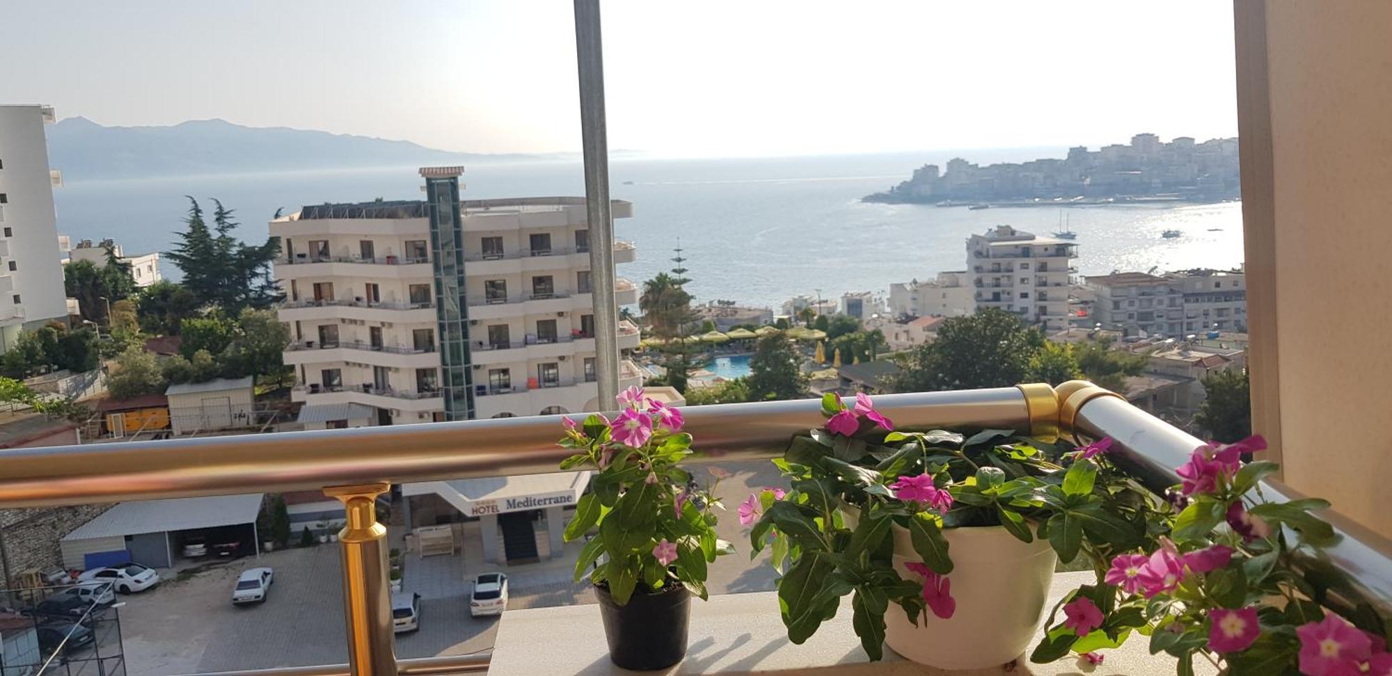 Two Suns Apartament Sarande Bagian luar foto